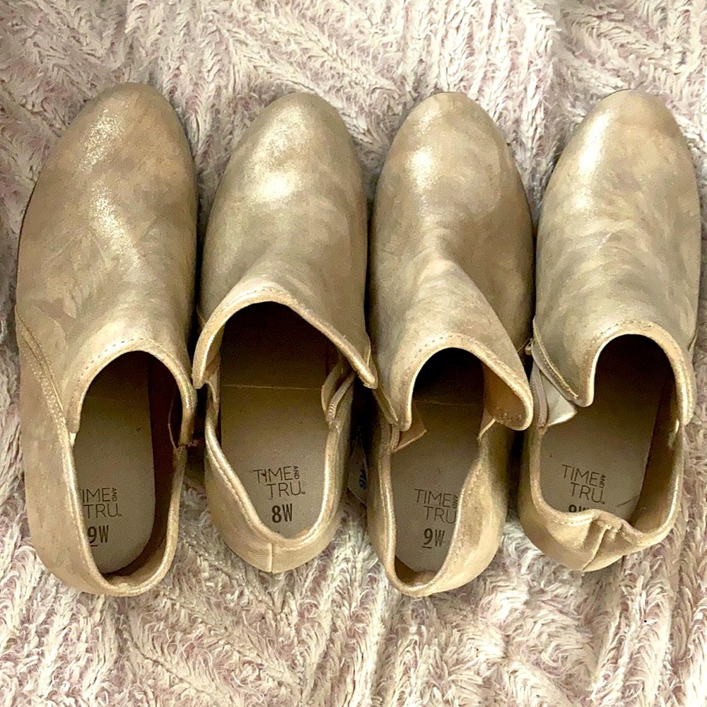 Time and tru ankle boots